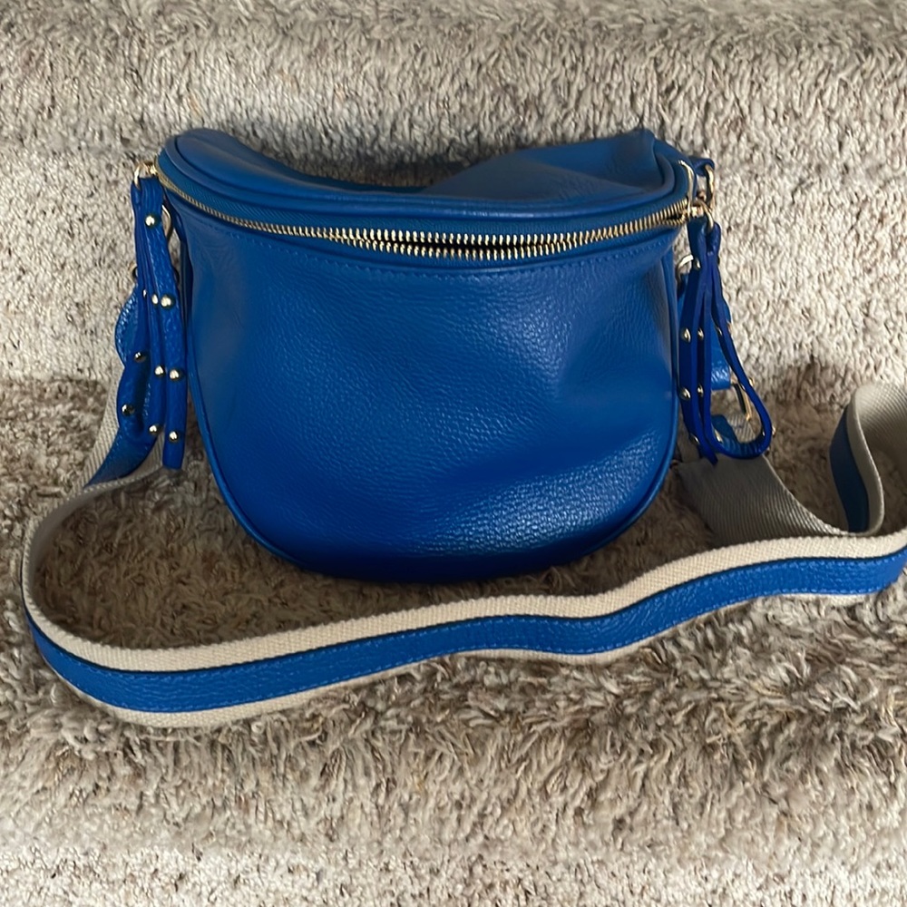 Faux leather pocketbook Crossbody